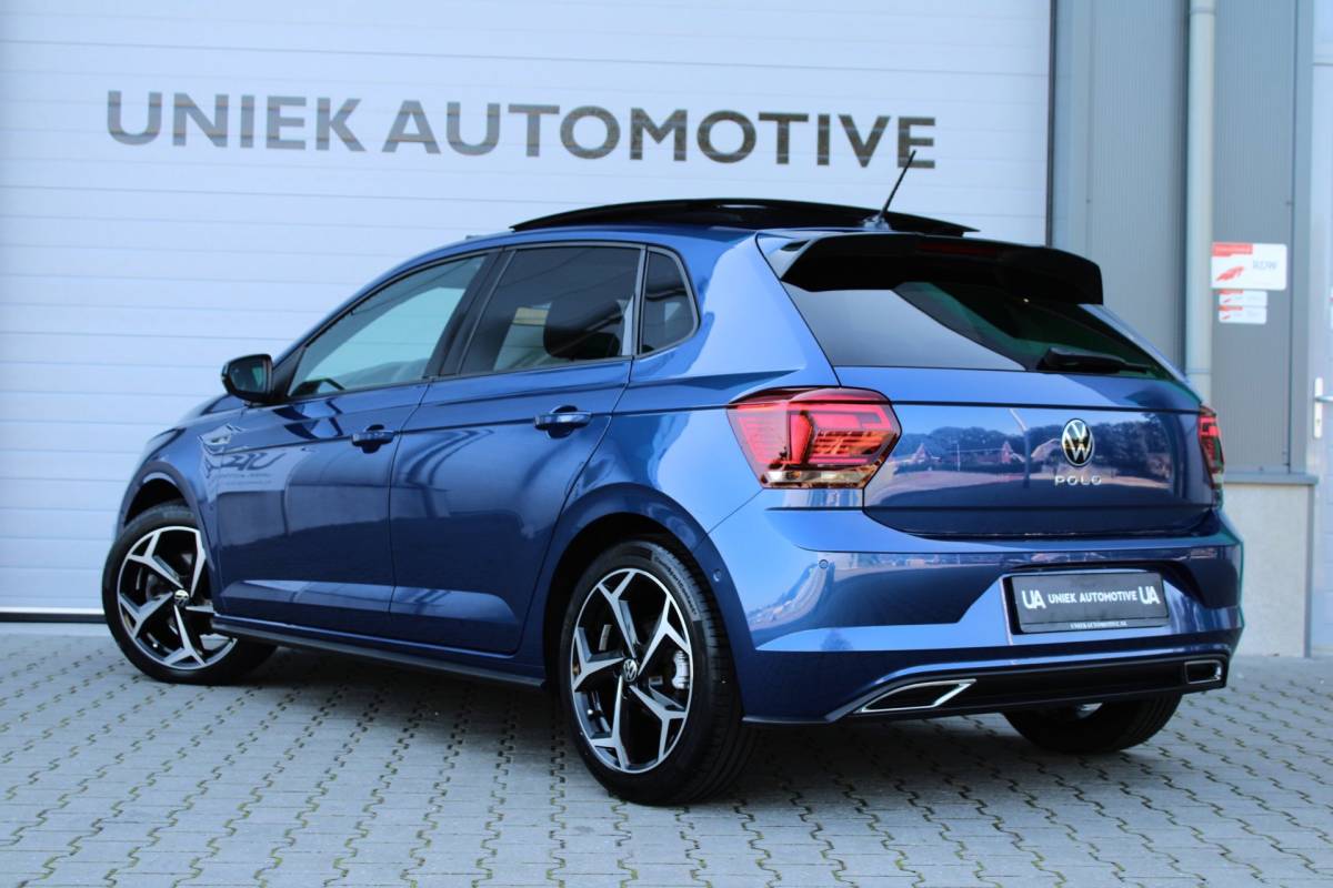 Volkswagen Polo Volkswagen Polo 1.5 TSI HIGHLINE BUSINESS R | R LINE | KEYLESS | 17″ | CAMERA | BEATS | LED | DODEHOEK | ACC | PANO | 1E EIG!