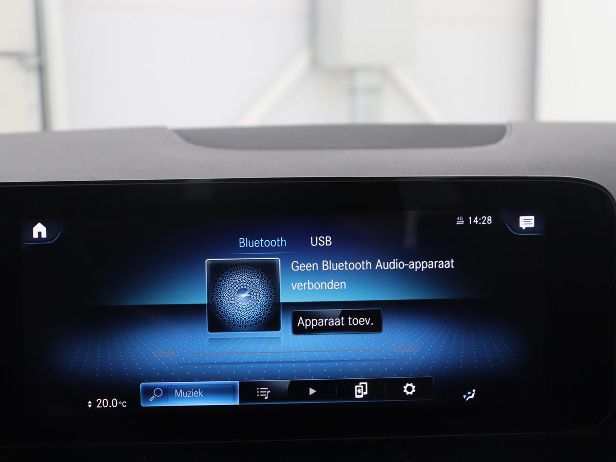 Mercedes-Benz EQA Mercedes-Benz EQA 250 Business Solution Luxury 67 kWh | SOH 94,7% | Half leder | Cruise control | Dodehoek detectie | Stoelverwarming | Camera | Park assist | Navigatie | Sfeerverlichting | Elektrische achterklep