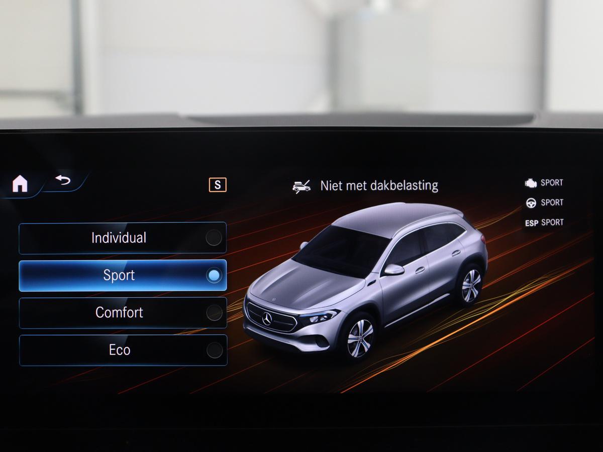 Mercedes-Benz EQA Mercedes-Benz EQA 250 Business Solution Luxury 67 kWh | SOH 94,7% | Half leder | Cruise control | Dodehoek detectie | Stoelverwarming | Camera | Park assist | Navigatie | Sfeerverlichting | Elektrische achterklep