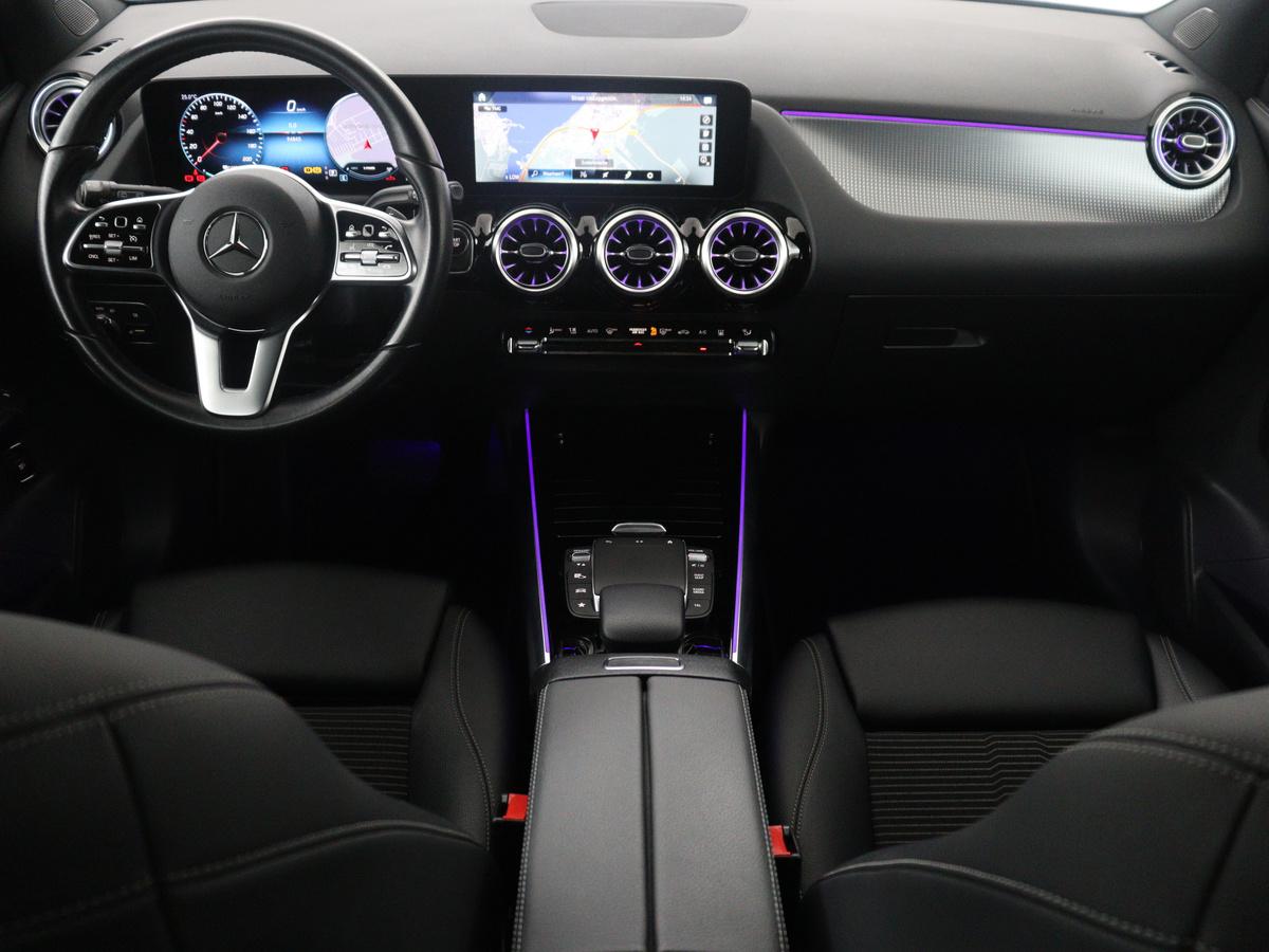 Mercedes-Benz EQA Mercedes-Benz EQA 250 Business Solution Luxury 67 kWh | SOH 94,7% | Half leder | Cruise control | Dodehoek detectie | Stoelverwarming | Camera | Park assist | Navigatie | Sfeerverlichting | Elektrische achterklep