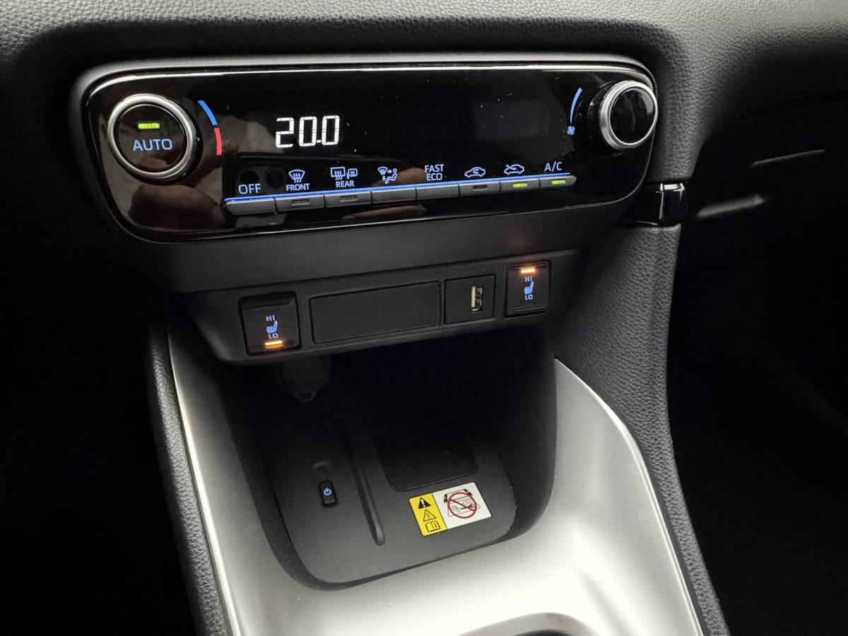 Toyota Yaris Toyota Yaris 1.5 Hybrid Style | FabrieksGarantie | Full-Led | JBL Audio | Navigatie | Camera | Carplay&Android