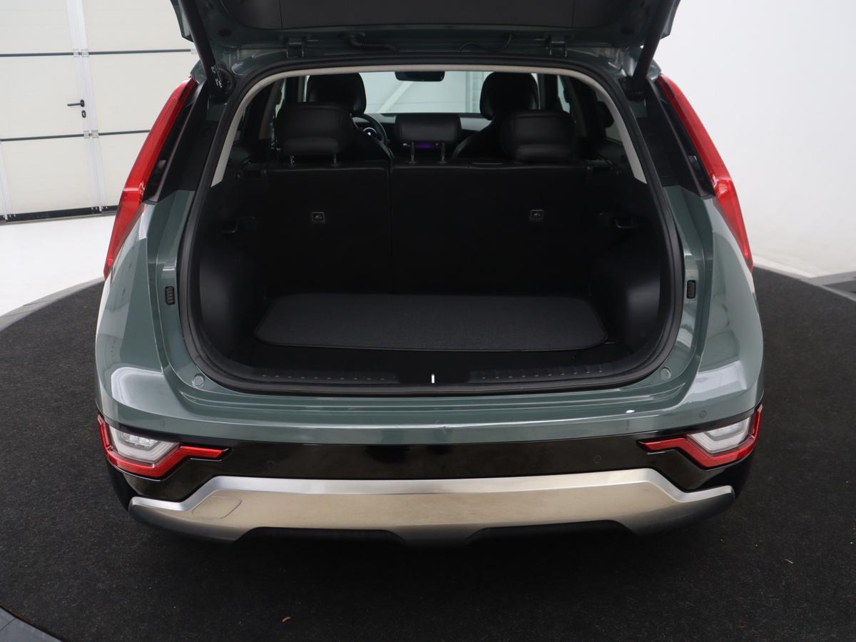 Kia Niro Kia Niro 1.6 GDi Hybrid DynamicPlusLine | Panoramadak | Leder | Cruise control | Head-up | Stuur/stoel verwarming | Navigatie | Carplay | Camera | Park assist | Elektrische achterklep