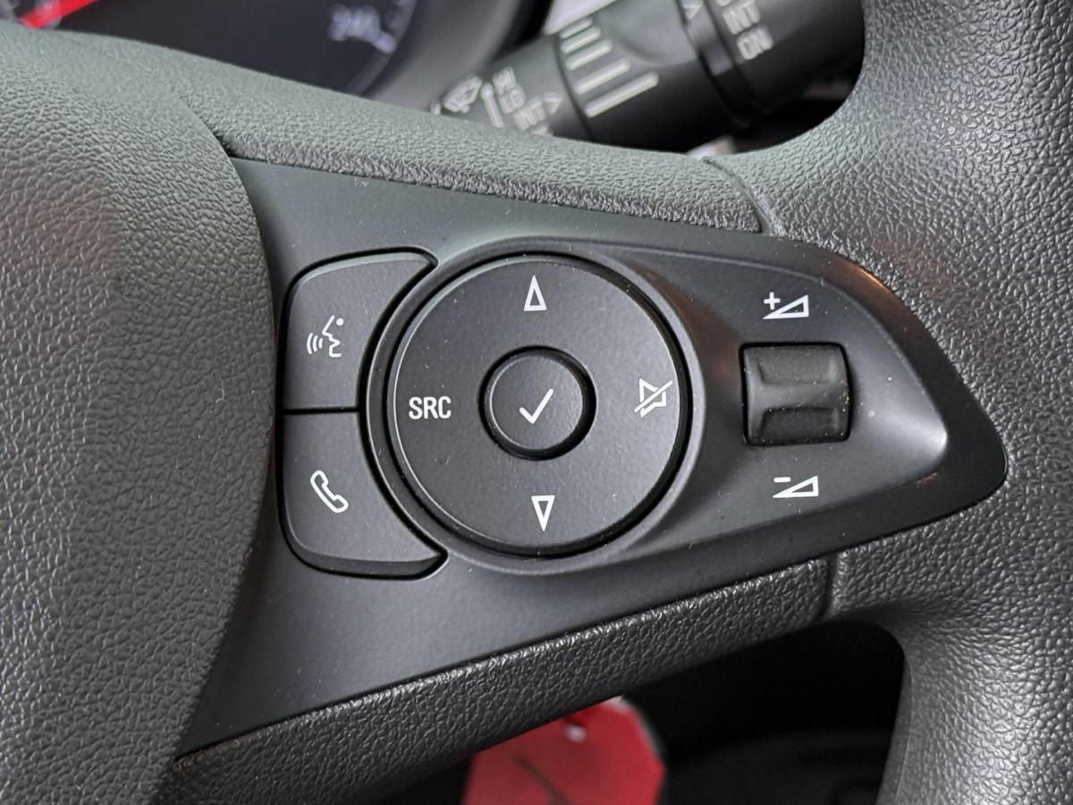 Opel Crossland X Opel Crossland X 1.2 Online Edition – Navigatie – Cruise Control – Apple Carplay/Android Auto – Trekhaak