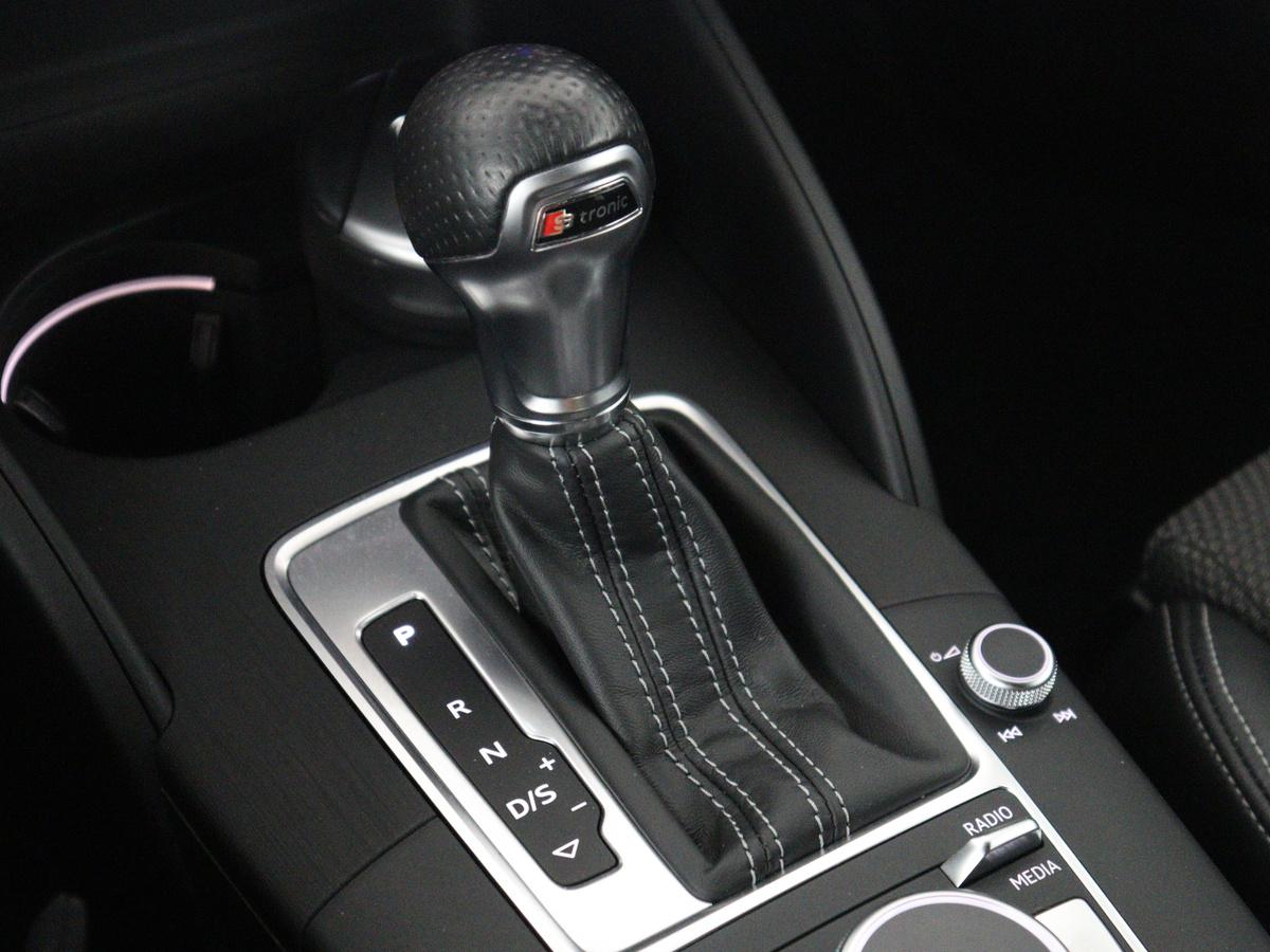 Audi A3 Audi A3 Sportback 1.5 TFSI CoD Sport S Line Edition | Half leder | Drive select | Climate control | Navigatie | BLuetooth | Virtueel dashboard | Full LED | 18″ velgen