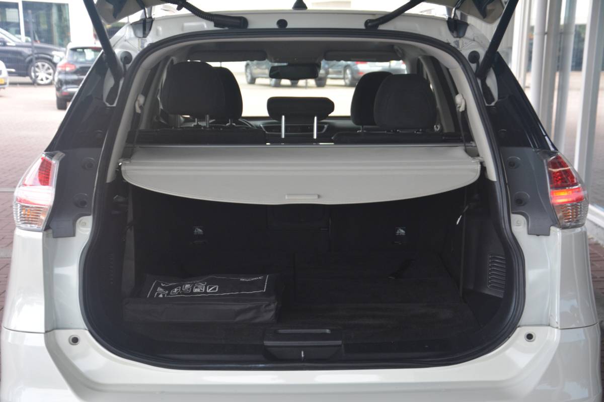 Nissan X-Trail Nissan X-Trail 1.6 DIG-T Connect Edition7p.  | Navigatie | Panoramadak | 360 camera | Cruise-control |  DAB+ | NL auto!! | 7 PERSOONS Nederlandse auto 109551 NAP