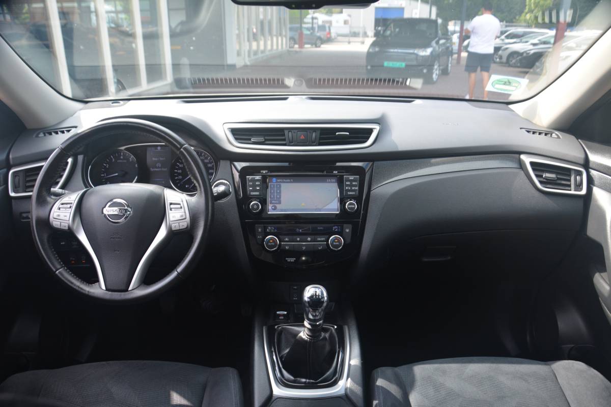 Nissan X-Trail Nissan X-Trail 1.6 DIG-T Connect Edition7p.  | Navigatie | Panoramadak | 360 camera | Cruise-control |  DAB+ | NL auto!! | 7 PERSOONS Nederlandse auto 109551 NAP