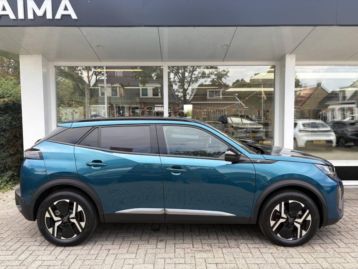 Peugeot e-2008 Peugeot e-2008 EV Allure 54 kWh | tot 406km WLTP range | Parkeersensoren voor + achter | Draadloos Apple Carplay/Android Auto | Cruise Control | Privacy Glass