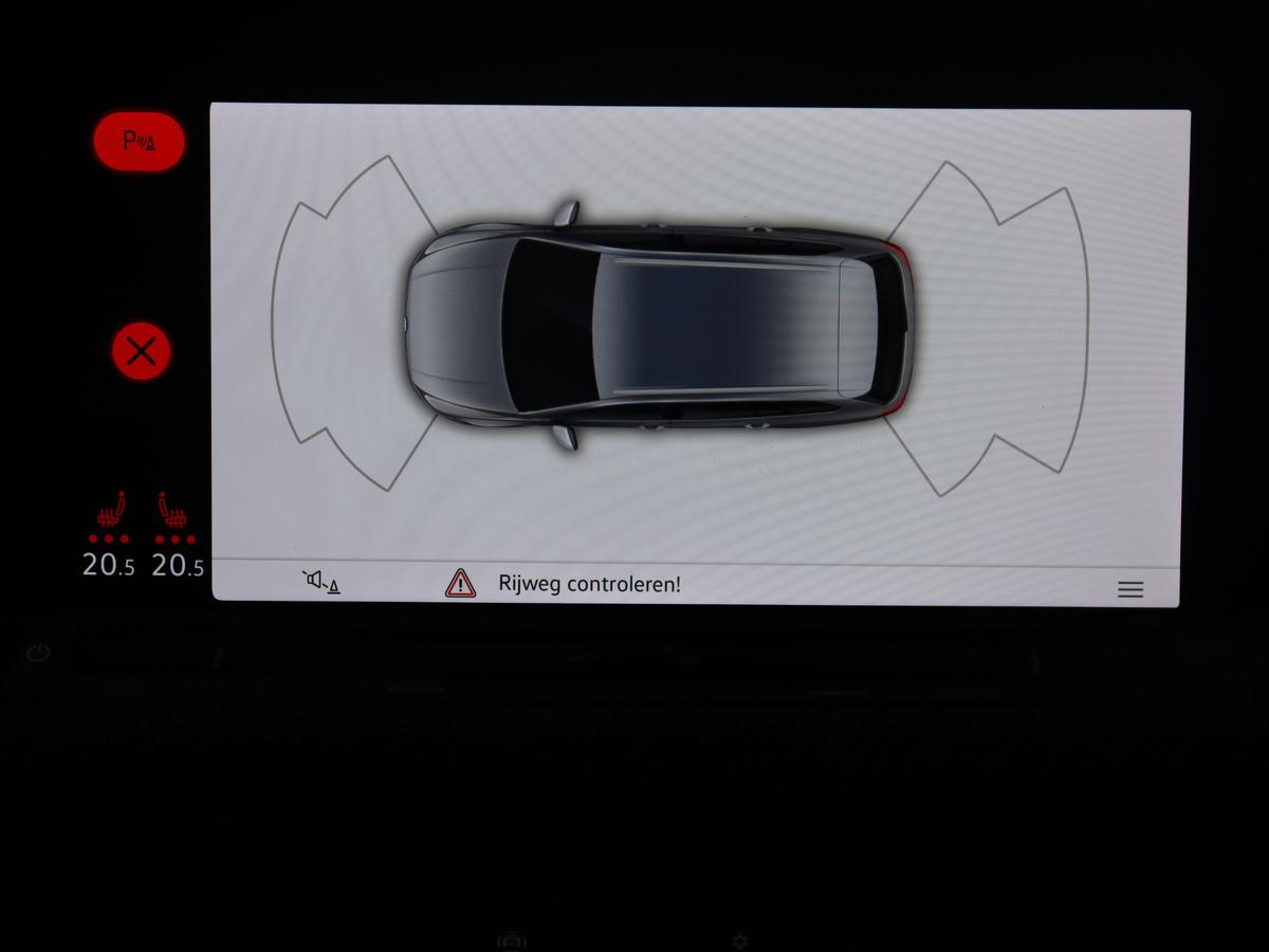 Volkswagen Golf Volkswagen Golf Variant 1.5 eTSI R-Line Business | Panoramadak | Sportstoelen | Adaptive cruise | Stuur/stoel verwarming | Park assist | Navigatie | Carplay | Sfeerverlichting | Climate control | 18″ velgen
