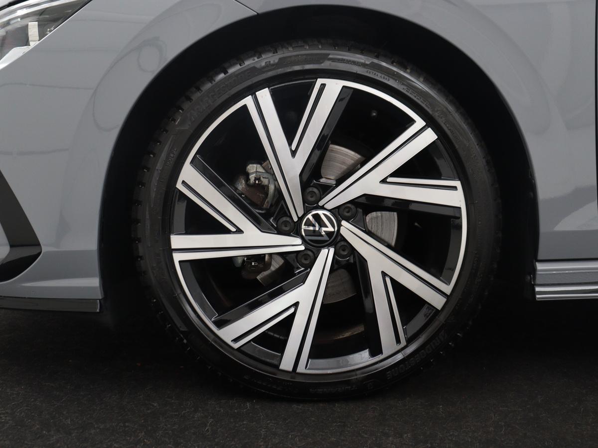 Volkswagen Golf Volkswagen Golf Variant 1.5 eTSI R-Line Business | Panoramadak | Sportstoelen | Adaptive cruise | Stuur/stoel verwarming | Park assist | Navigatie | Carplay | Sfeerverlichting | Climate control | 18″ velgen