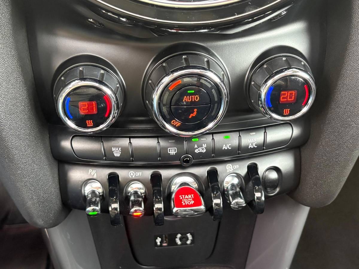 MINI 3-Deurs Mini 3-Deurs 1.2 PANORAMADAK/CRUISE/PDC/SFEER/NETTE-AUTO!
