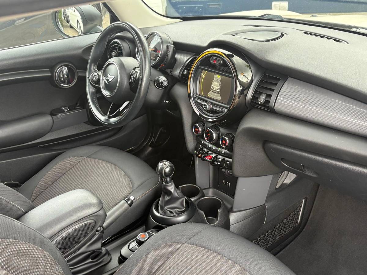 MINI 3-Deurs Mini 3-Deurs 1.2 PANORAMADAK/CRUISE/PDC/SFEER/NETTE-AUTO!