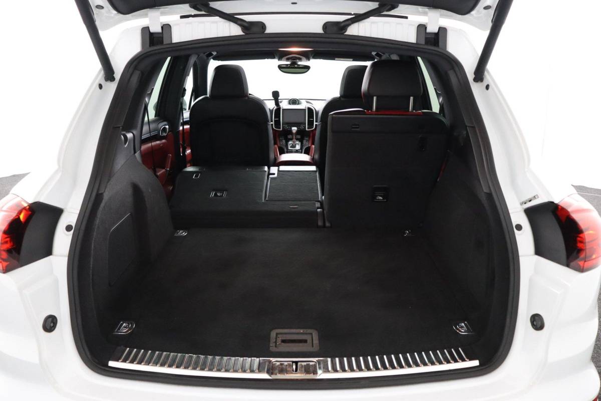Porsche Cayenne Porsche Cayenne 3.0 S E-Hybrid Platinum Edition |NAP|1e eigenaar|SportChrono|Pano|Memory