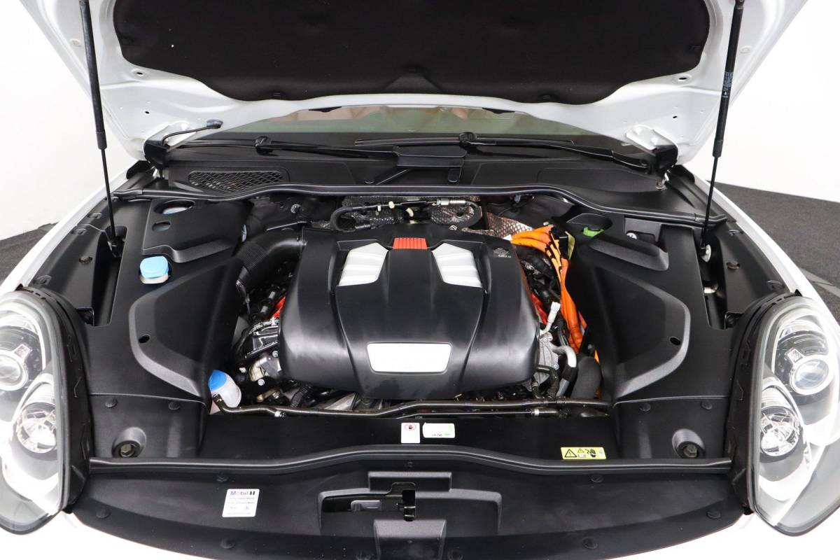 Porsche Cayenne Porsche Cayenne 3.0 S E-Hybrid Platinum Edition |NAP|1e eigenaar|SportChrono|Pano|Memory