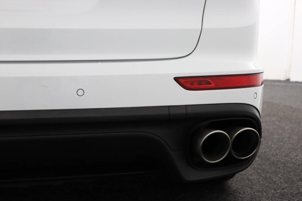 Porsche Cayenne Porsche Cayenne 3.0 S E-Hybrid Platinum Edition |NAP|1e eigenaar|SportChrono|Pano|Memory