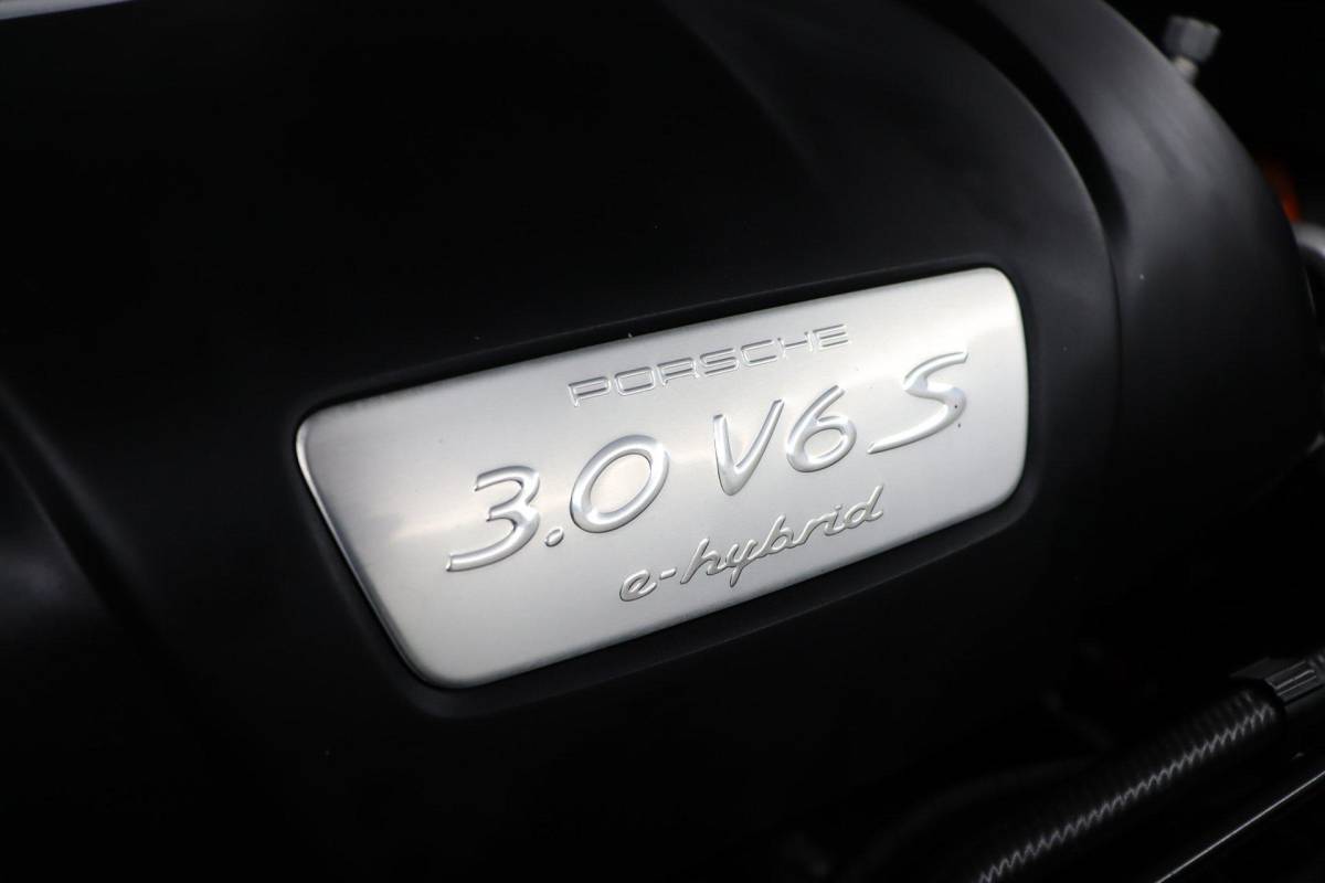 Porsche Cayenne Porsche Cayenne 3.0 S E-Hybrid Platinum Edition |NAP|1e eigenaar|SportChrono|Pano|Memory