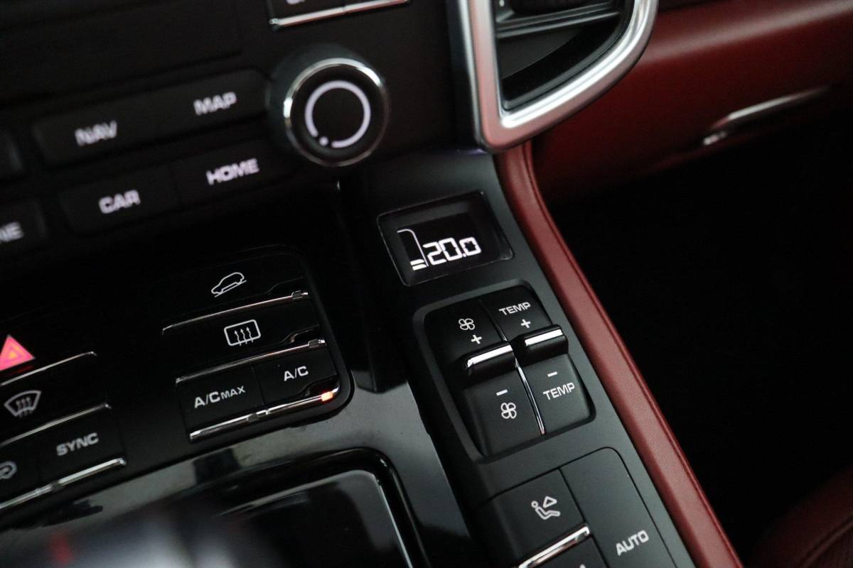 Porsche Cayenne Porsche Cayenne 3.0 S E-Hybrid Platinum Edition |NAP|1e eigenaar|SportChrono|Pano|Memory