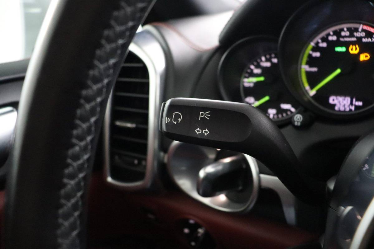 Porsche Cayenne Porsche Cayenne 3.0 S E-Hybrid Platinum Edition |NAP|1e eigenaar|SportChrono|Pano|Memory