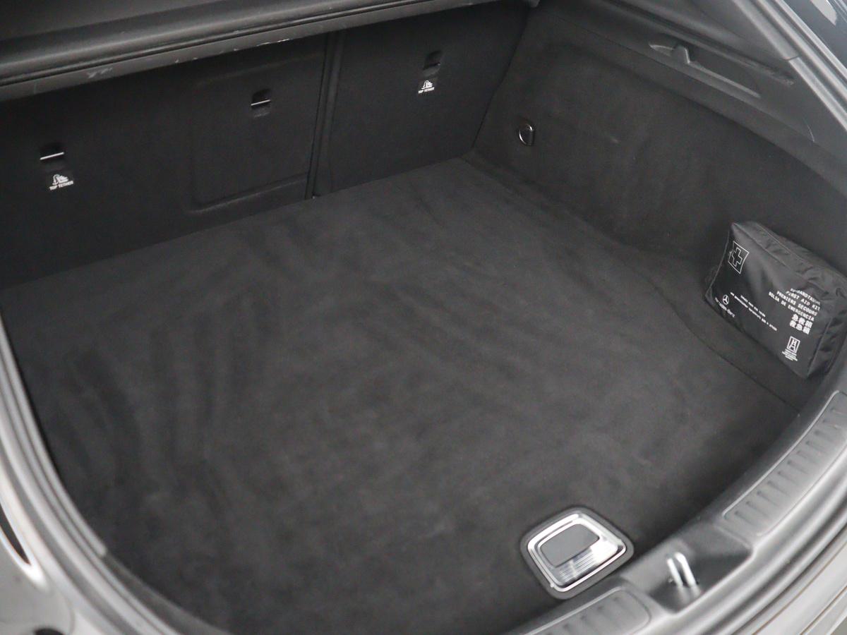 Mercedes-Benz CLA Mercedes-Benz CLA-klasse Shooting Brake 200 Ambition | Panoramadak | Cruise control |  Dodehoek detectie | Leder | Stoelverwarming | Park assist | Climate control | Navigatie | Bluetooth