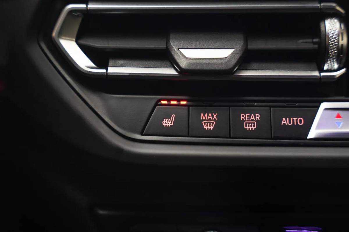 BMW 2 Serie BMW 2-serie Gran Coupe M235i xDrive High Executive Aut. [ Panorama Leder ACC Harman/Kardon Stuur-&Stoelverwarming]