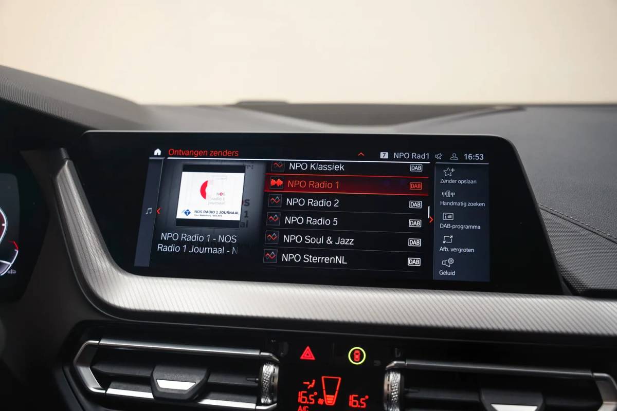 BMW 2 Serie BMW 2-serie Gran Coupe M235i xDrive High Executive Aut. [ Panorama Leder ACC Harman/Kardon Stuur-&Stoelverwarming]