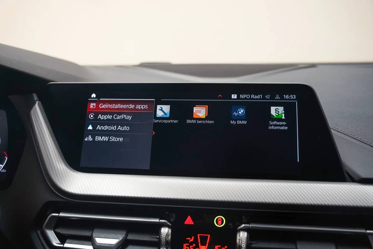 BMW 2 Serie BMW 2-serie Gran Coupe M235i xDrive High Executive Aut. [ Panorama Leder ACC Harman/Kardon Stuur-&Stoelverwarming]