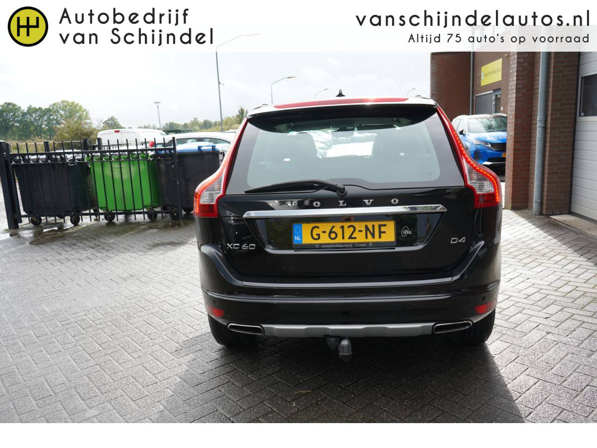 Volvo XC60 Volvo XC60 2.0 D4 191PK FWD MOMENTUM CAMERA TREKHAAK STOELVERWARMING NAVIGATIE 1/2 LEDER CLIMA CRUISE BLUETOOTH PDC V+A LMV ELECTR.KLEP XENON ENZ…