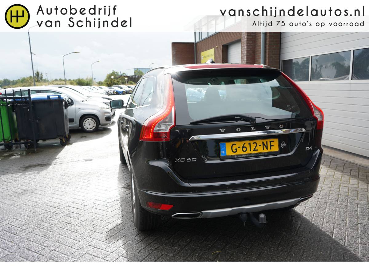 Volvo XC60 Volvo XC60 2.0 D4 191PK FWD MOMENTUM CAMERA TREKHAAK STOELVERWARMING NAVIGATIE 1/2 LEDER CLIMA CRUISE BLUETOOTH PDC V+A LMV ELECTR.KLEP XENON ENZ…