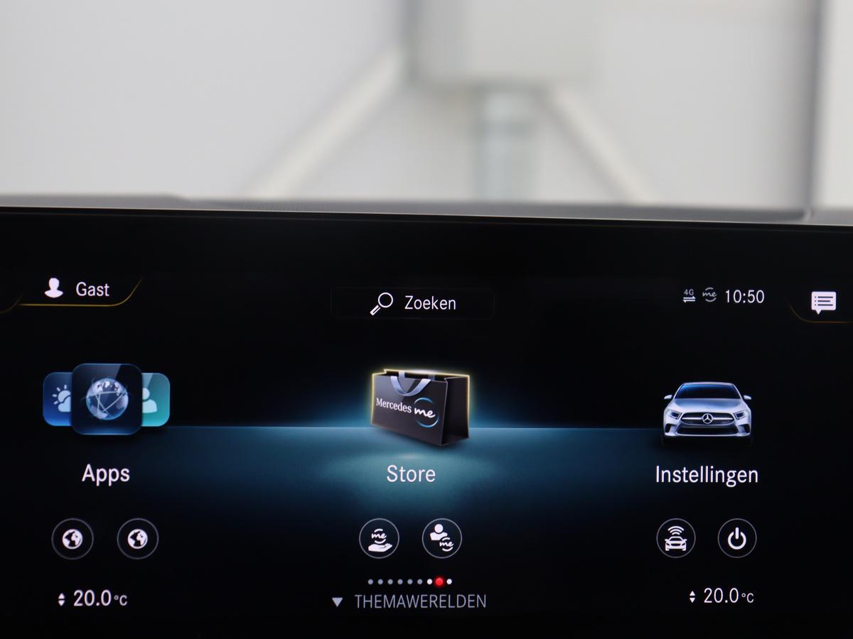 Mercedes-Benz A-Klasse Mercedes-Benz A-klasse 250 e Business Solution AMG Limited | SOH 94,5% | Leder/alcantara | Cruise control | Stoelverwarming | Navigatie | Bluetooth | Sfeerverlichting | Camera | Park assist