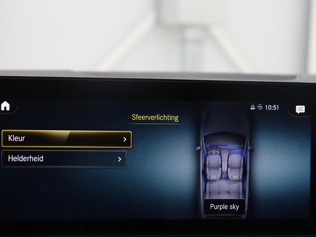 Mercedes-Benz A-Klasse Mercedes-Benz A-klasse 250 e Business Solution AMG Limited | SOH 94,5% | Leder/alcantara | Cruise control | Stoelverwarming | Navigatie | Bluetooth | Sfeerverlichting | Camera | Park assist