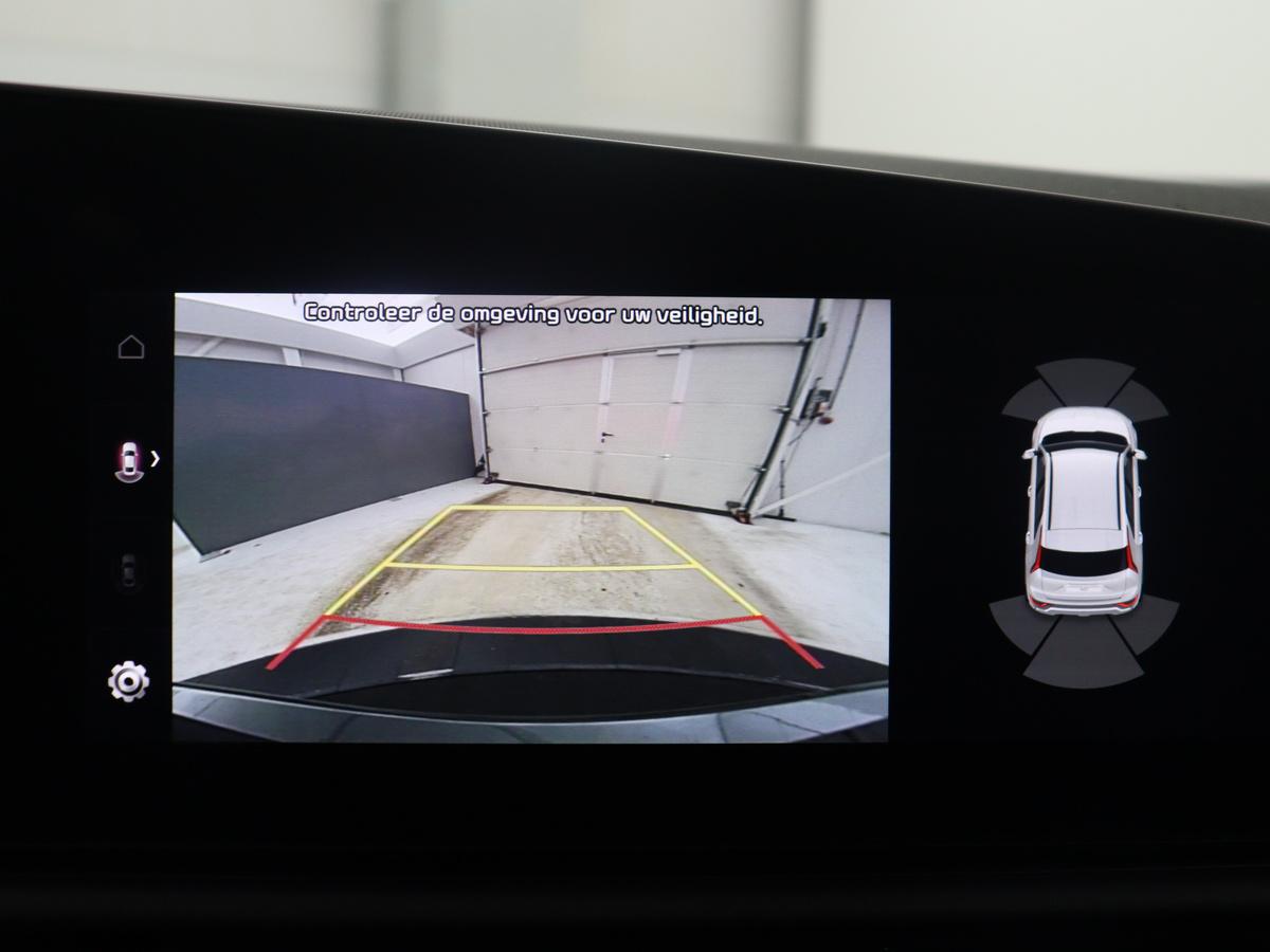 Kia Niro EV Kia Niro EV DynamicPlusLine 64.8 kWh | SOH 94,8% | Panoramadak | Leder |  Cruise control | Head-up | Dodehoek detectie | Stuur/stoelverwarming | Camera | Park assist | Climate control | Carplay | Elektrische achterklep