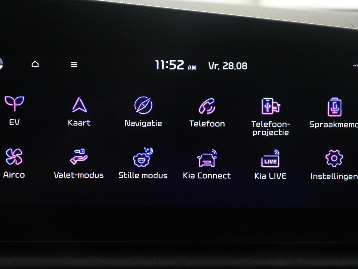 Kia Niro EV Kia Niro EV DynamicPlusLine 64.8 kWh | SOH 94,8% | Panoramadak | Leder |  Cruise control | Head-up | Dodehoek detectie | Stuur/stoelverwarming | Camera | Park assist | Climate control | Carplay | Elektrische achterklep