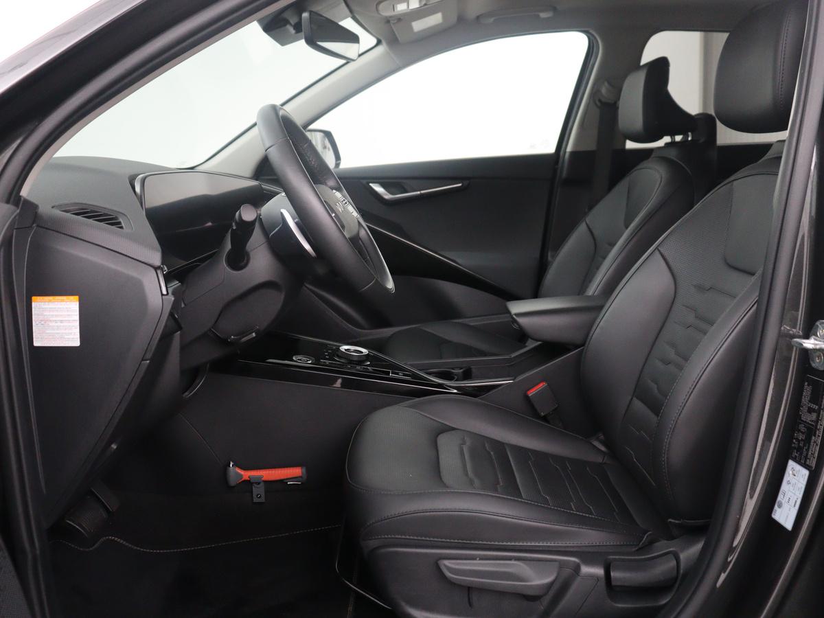Kia Niro EV Kia Niro EV DynamicPlusLine 64.8 kWh | SOH 94,8% | Panoramadak | Leder |  Cruise control | Head-up | Dodehoek detectie | Stuur/stoelverwarming | Camera | Park assist | Climate control | Carplay | Elektrische achterklep