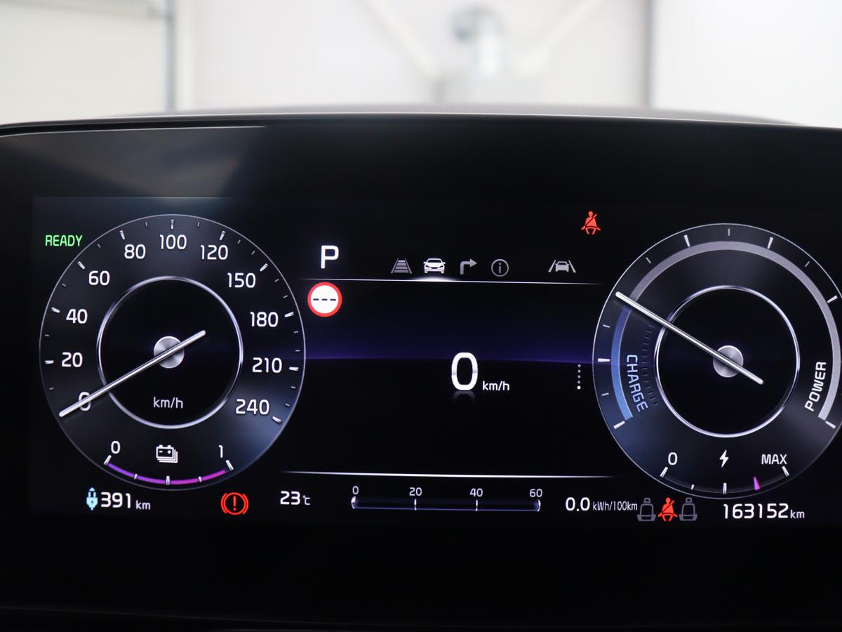 Kia Niro EV Kia Niro EV DynamicPlusLine 64.8 kWh | SOH 94,8% | Panoramadak | Leder |  Cruise control | Head-up | Dodehoek detectie | Stuur/stoelverwarming | Camera | Park assist | Climate control | Carplay | Elektrische achterklep