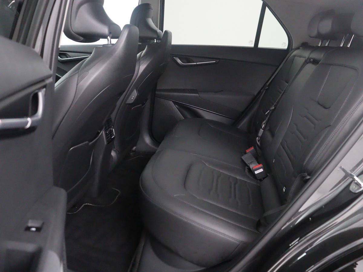 Kia Niro EV Kia Niro EV DynamicPlusLine 64.8 kWh | SOH 94,8% | Panoramadak | Leder |  Cruise control | Head-up | Dodehoek detectie | Stuur/stoelverwarming | Camera | Park assist | Climate control | Carplay | Elektrische achterklep