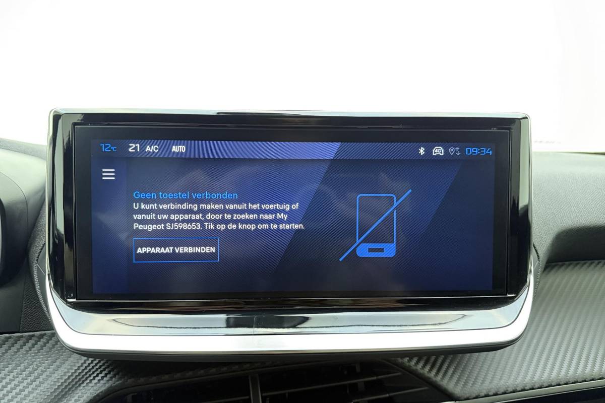 Peugeot 2008 Peugeot 2008 1.2 Hybrid 145 Allure | Automaat | Parkeercamera Voor & Achter | Adaptieve Cruise Control | Stoelverwarming | Apple Carplay/Android Auto draadloos |
