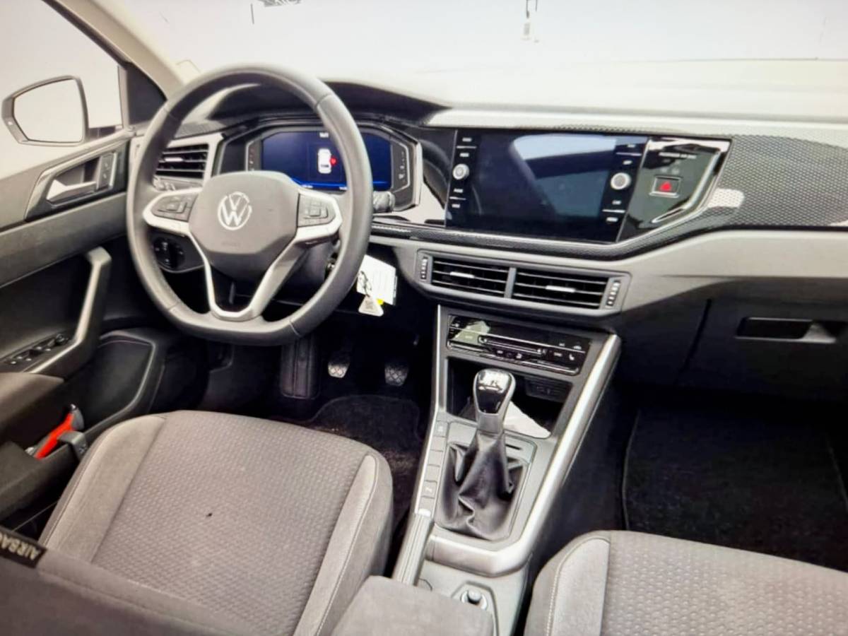Volkswagen Polo Volkswagen Polo BWJ 2023 1.0 TSI 96 PK Life Business KOMT BINNEN !!