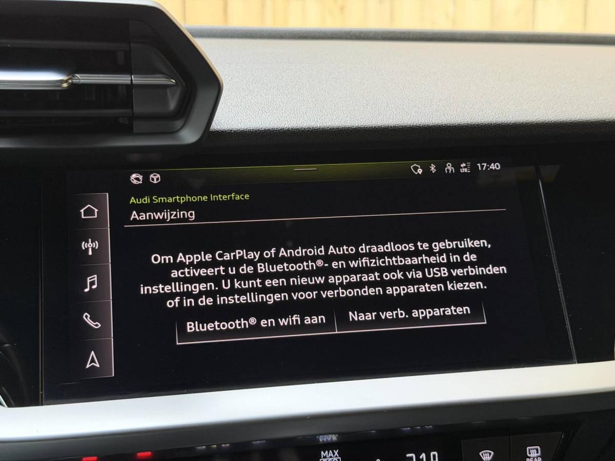 Audi A3 Audi A3 Sportback 30 TFSI Pro Line Automaat Apple CarPlay/Android Auto | Cruise control & climate control | DAB ontvanger | LED koplampen | Cruise control & climate control | Lane assist | Lichtmetalen velgen