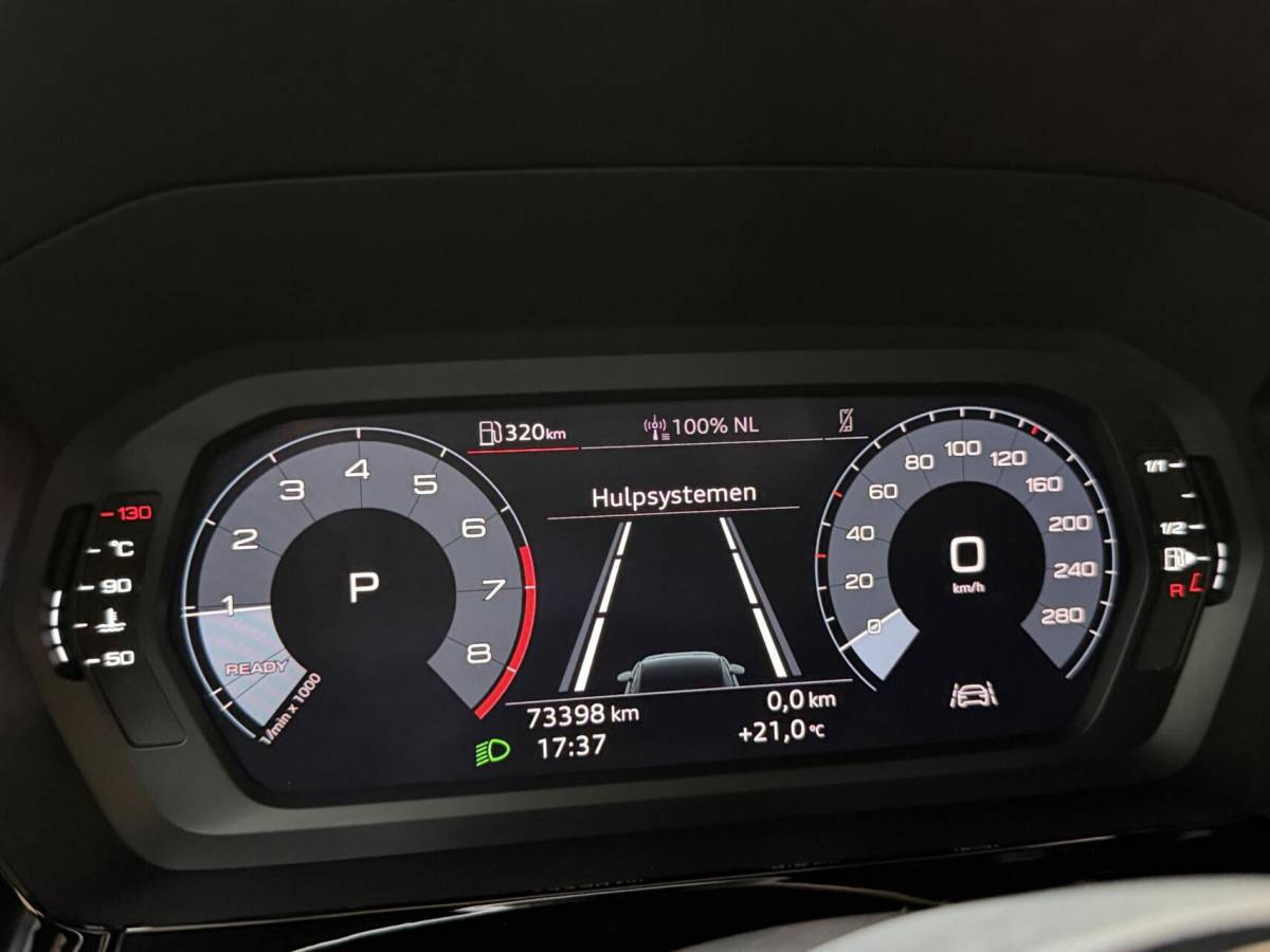 Audi A3 Audi A3 Sportback 30 TFSI Pro Line Automaat Apple CarPlay/Android Auto | Cruise control & climate control | DAB ontvanger | LED koplampen | Cruise control & climate control | Lane assist | Lichtmetalen velgen