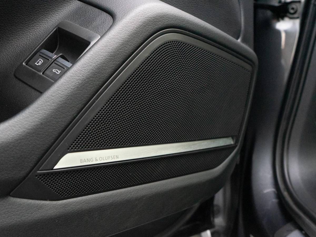 Audi A6 Audi A6 Avant 55 TFSI e quattro Competition|Panoramadak|B&O|Camera 360°|Diamond Stitching|Trekhaak|Head up|Stuurverw.|Keyless|Sportstoelen