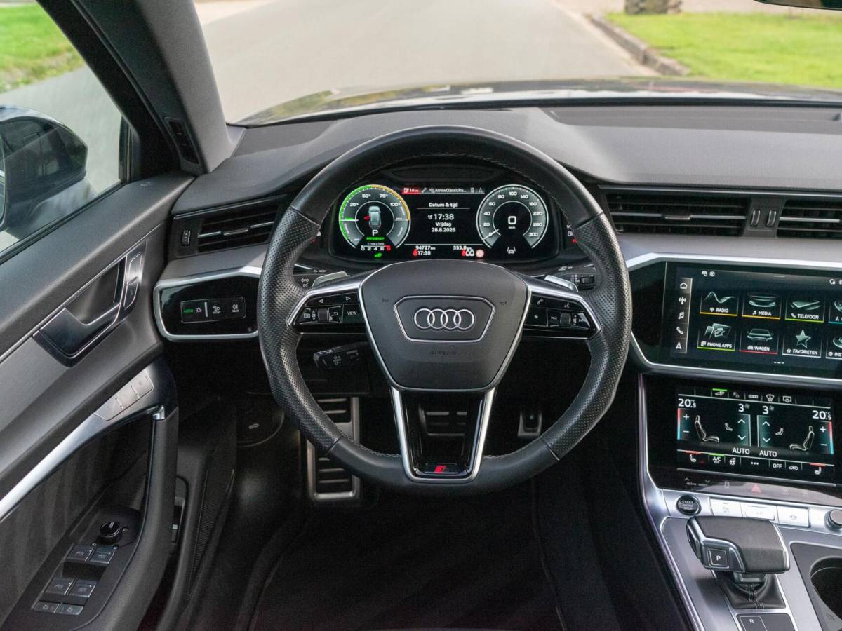 Audi A6 Audi A6 Avant 55 TFSI e quattro Competition|Panoramadak|B&O|Camera 360°|Diamond Stitching|Trekhaak|Head up|Stuurverw.|Keyless|Sportstoelen