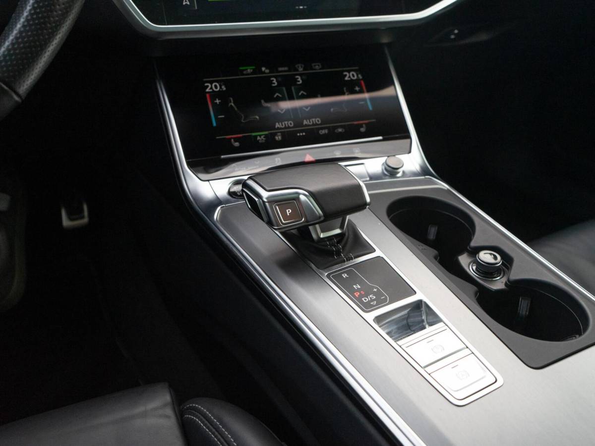 Audi A6 Audi A6 Avant 55 TFSI e quattro Competition|Panoramadak|B&O|Camera 360°|Diamond Stitching|Trekhaak|Head up|Stuurverw.|Keyless|Sportstoelen