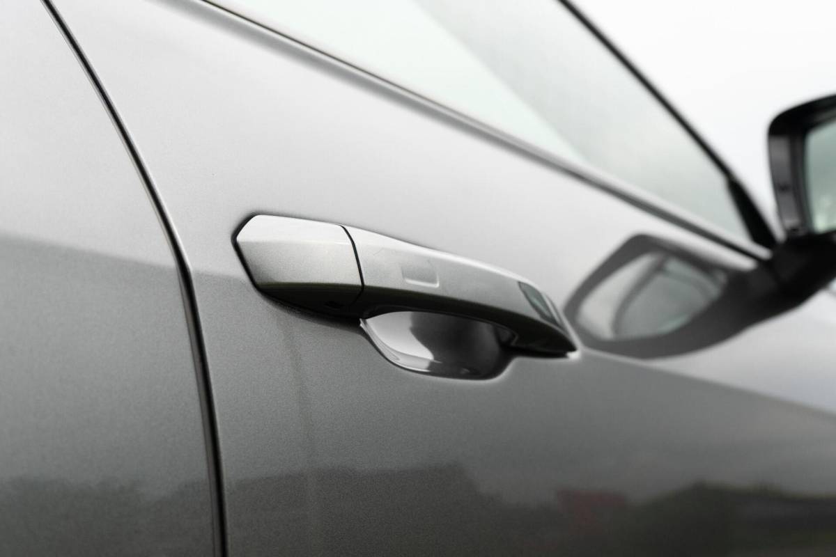 Audi A6 Audi A6 Avant 55 TFSI e quattro Competition|Panoramadak|B&O|Camera 360°|Diamond Stitching|Trekhaak|Head up|Stuurverw.|Keyless|Sportstoelen