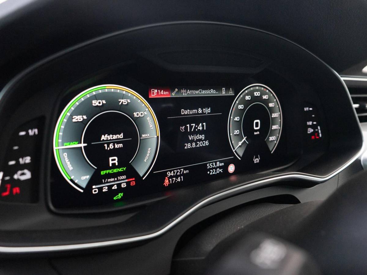 Audi A6 Audi A6 Avant 55 TFSI e quattro Competition|Panoramadak|B&O|Camera 360°|Diamond Stitching|Trekhaak|Head up|Stuurverw.|Keyless|Sportstoelen
