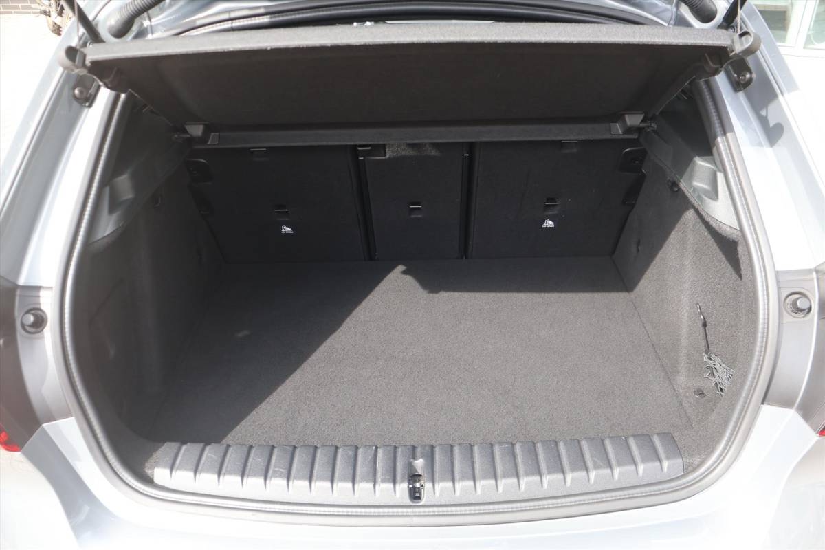 BMW 1 Serie BMW 1-Serie (f40) 118i M-Sport | Pano | Shadow | Leder | Harman/kardon | Camera | Stuur/Stoelverwarming |