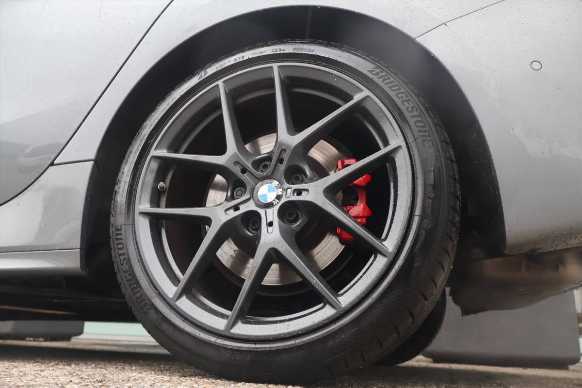 BMW 1 Serie BMW 1-Serie (f40) 118i M-Sport | Pano | Shadow | Leder | Harman/kardon | Camera | Stuur/Stoelverwarming |