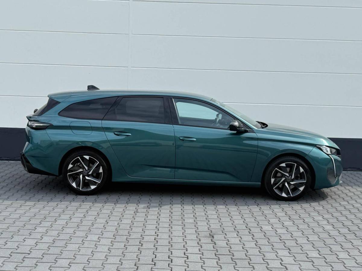 Peugeot 308 Peugeot 308 SW 1.2 PureTech 130pk Allure Pack Business | Carplay | 360 Camera | Stoelverwarming | Trekhaak