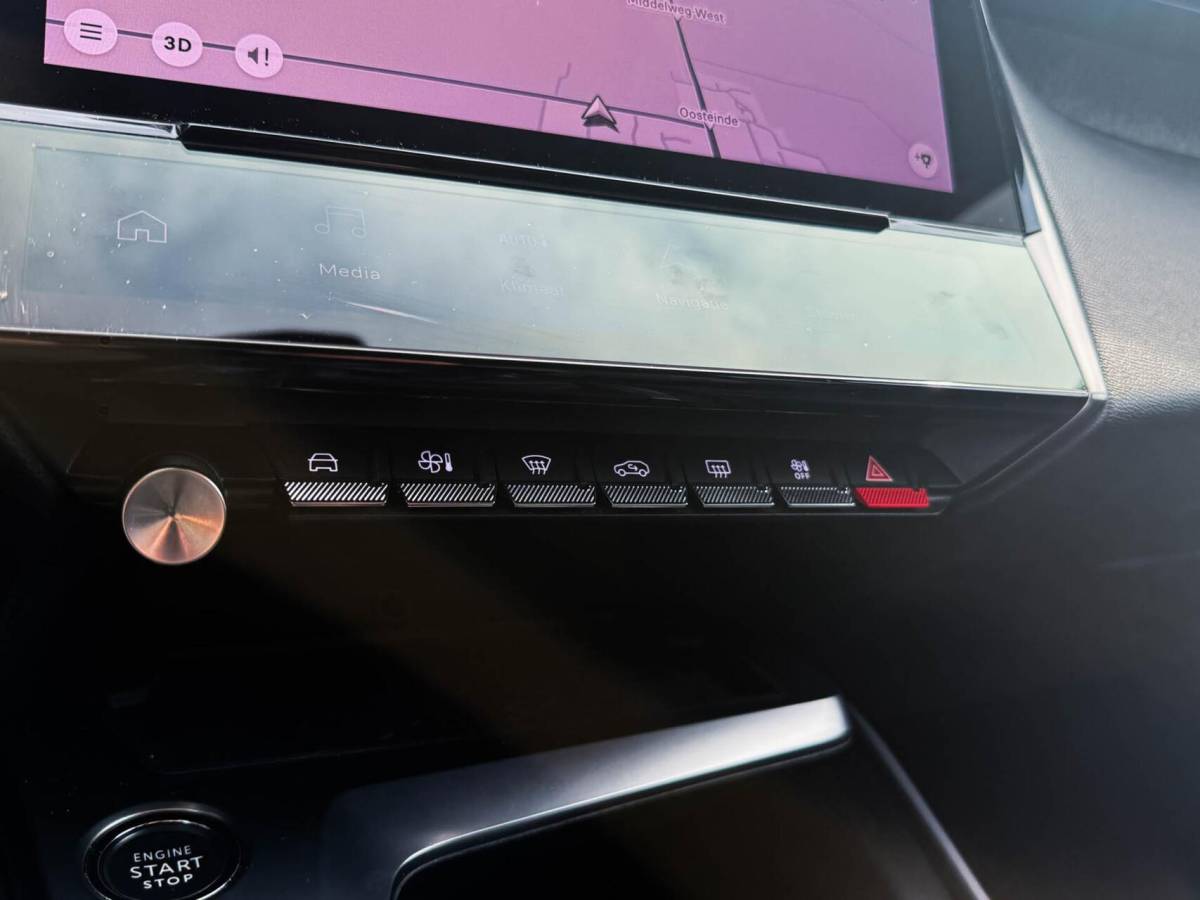 Peugeot 308 Peugeot 308 SW 1.2 PureTech 130pk Allure Pack Business | Carplay | 360 Camera | Stoelverwarming | Trekhaak