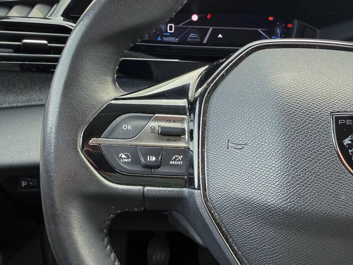 Peugeot 308 Peugeot 308 SW 1.2 PureTech 130pk Allure Pack Business | Carplay | 360 Camera | Stoelverwarming | Trekhaak