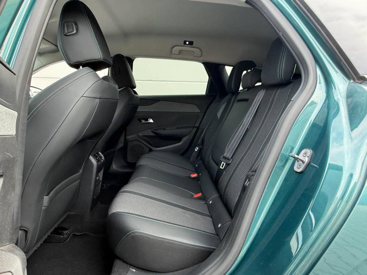 Peugeot 308 Peugeot 308 SW 1.2 PureTech 130pk Allure Pack Business | Carplay | 360 Camera | Stoelverwarming | Trekhaak