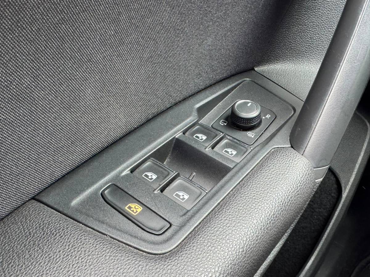 Volkswagen Tiguan Volkswagen Tiguan 1.5 TSI ACT 150PK DSG HIGHLINE VIRTUAL/ACC/NAVI/ALCANTARA